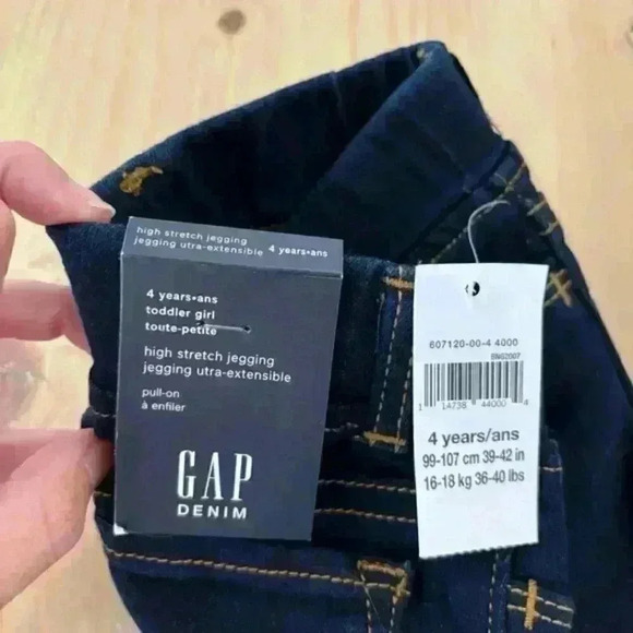 NWT Girls 4T Gap Jeggings Skinny Jeans 2 Pairs - Picture 5 of 6